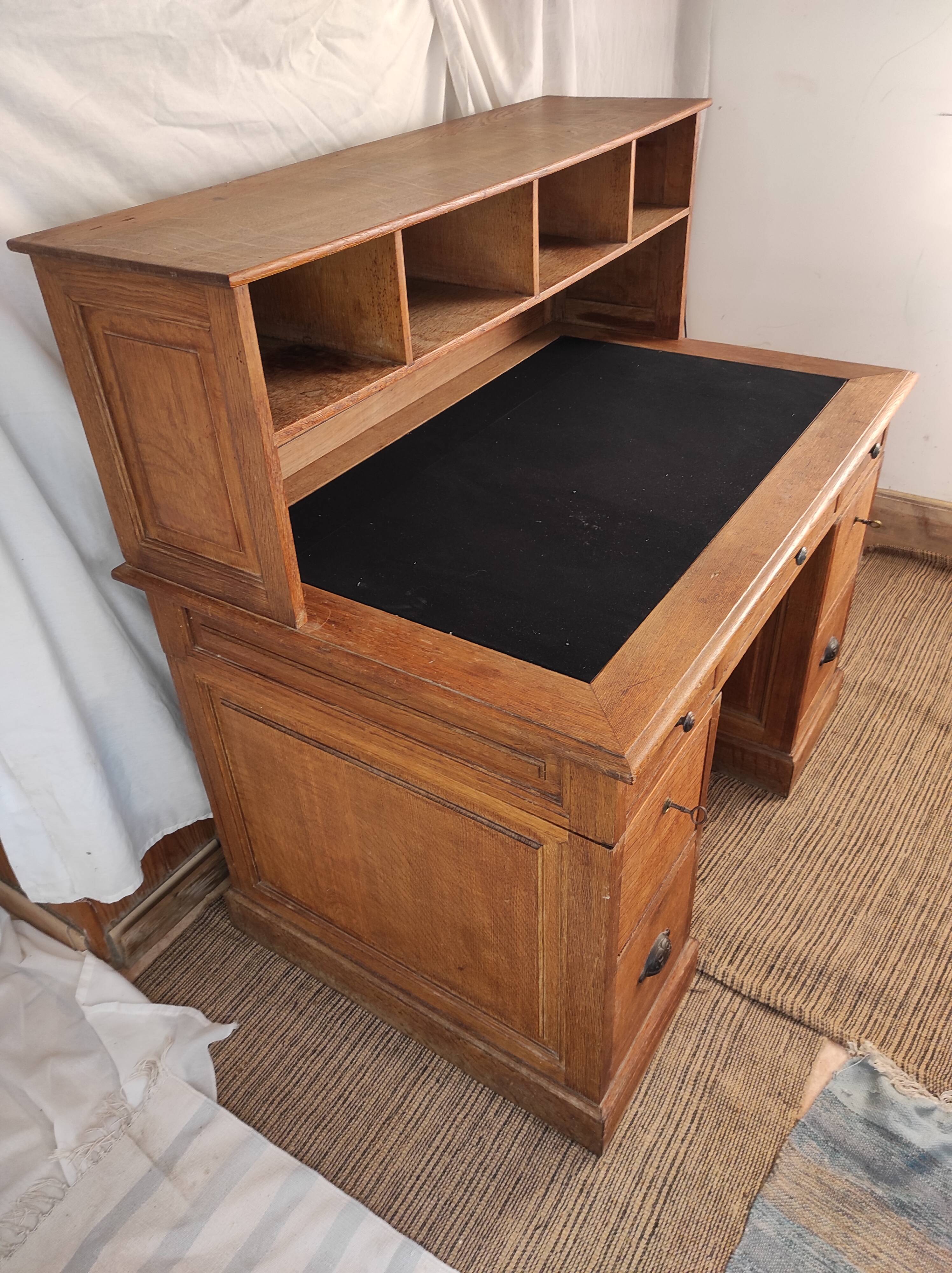 Oak stepped office 1900