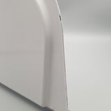 Wall shelf enamelled