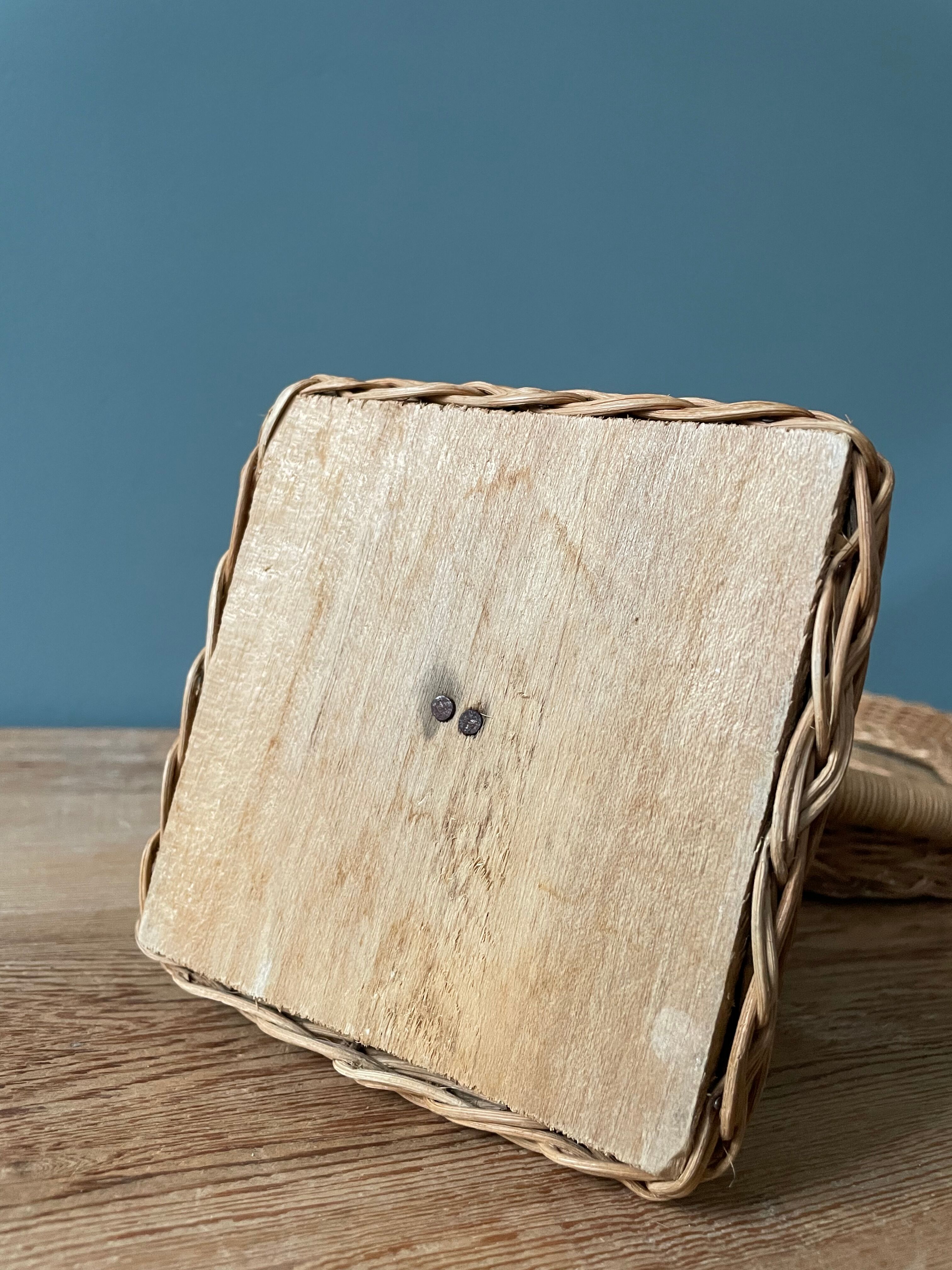 Vintage rattan table psyche mirror