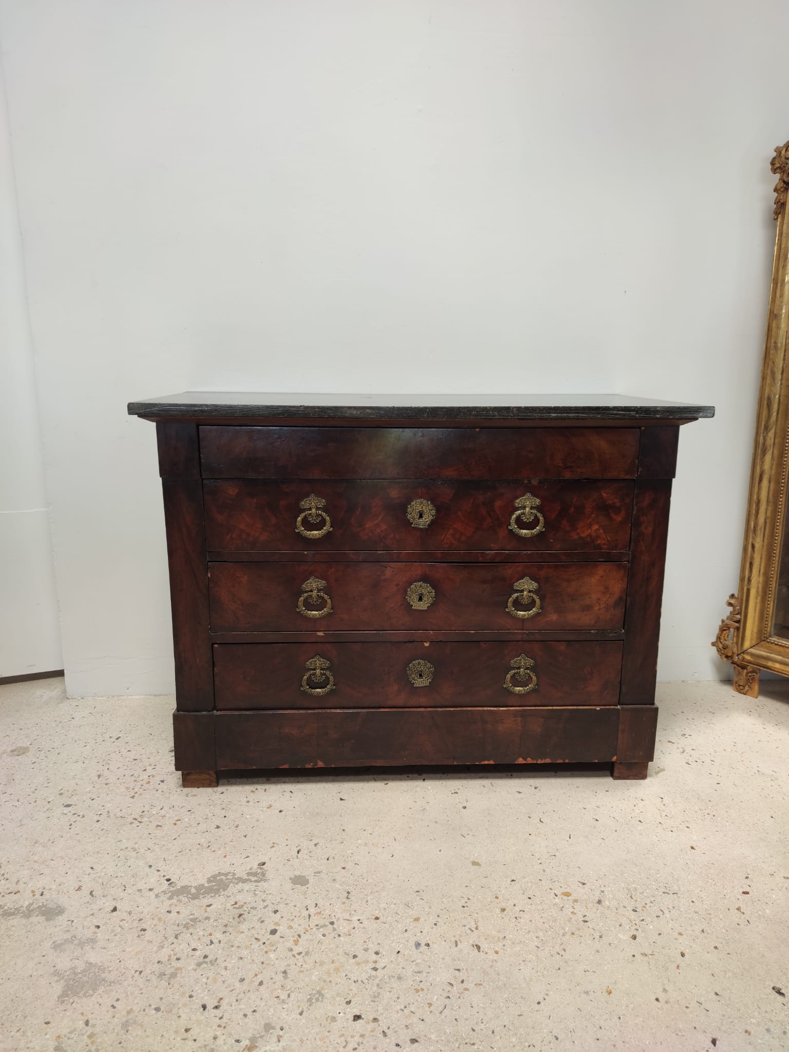 Chest of drawers in wood and gray marble with 4 drawers nineteenth century