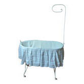 Berceau en fer forgé peint blanc vers 1920 avec garniture
