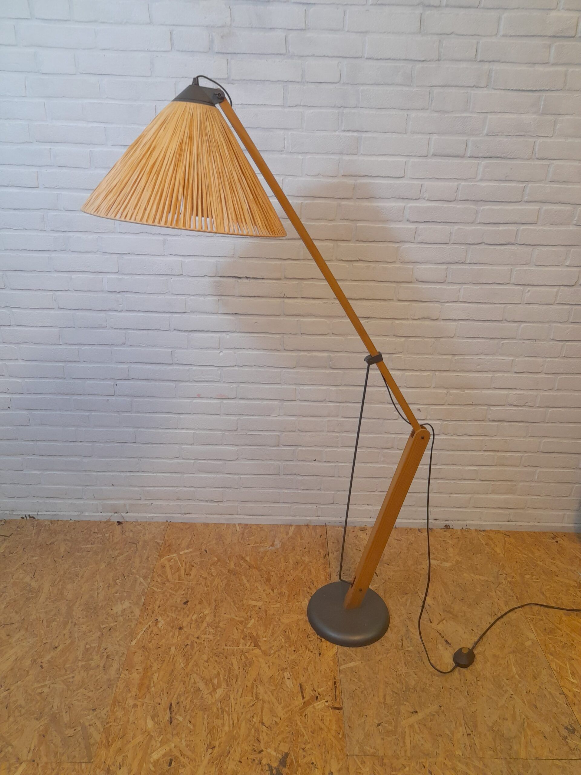 Temde floor lamp