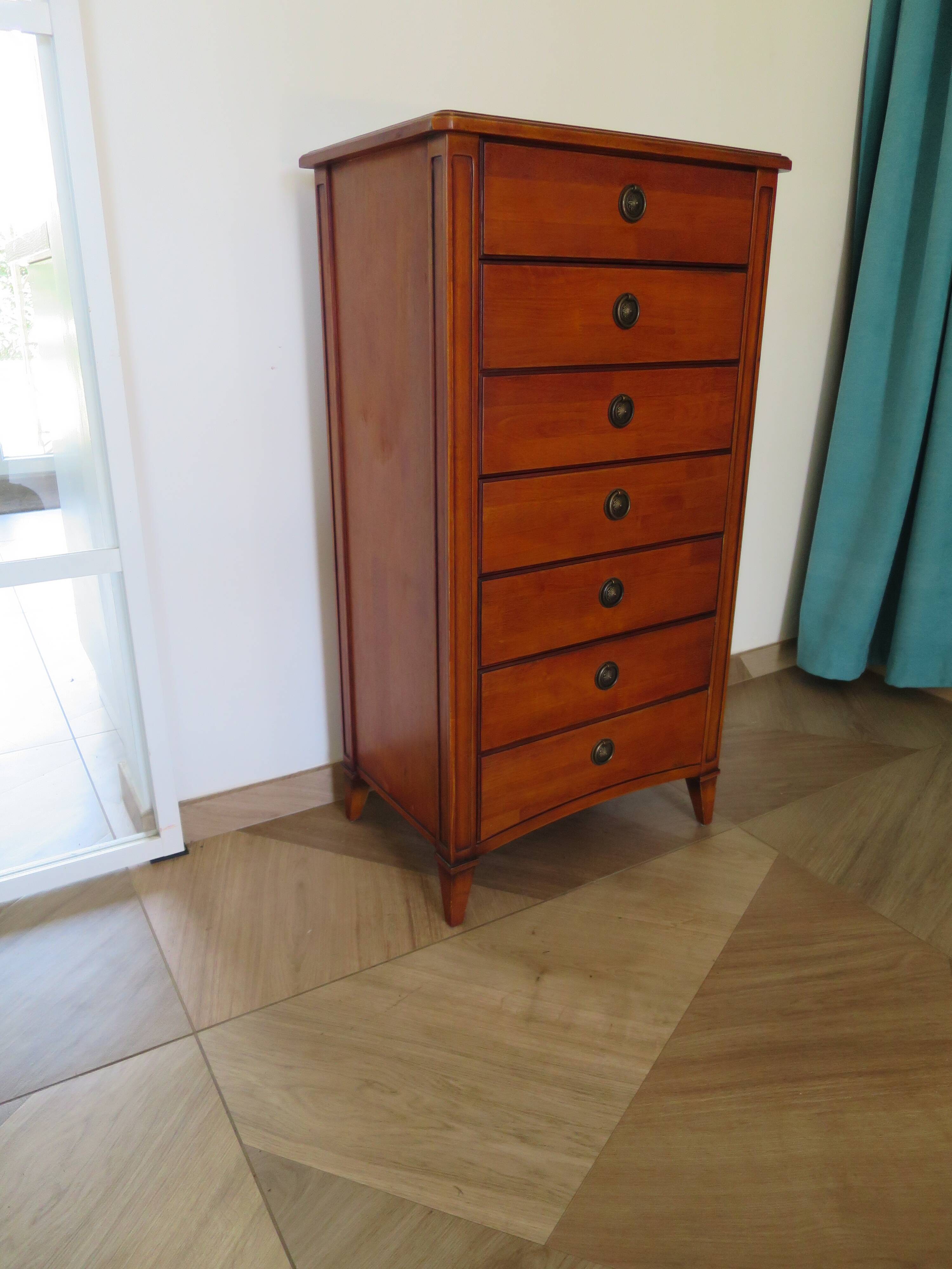 Semainier-Commode- 7 tiroirs-merisier-Style Louis Philippe-Pieds trapèze