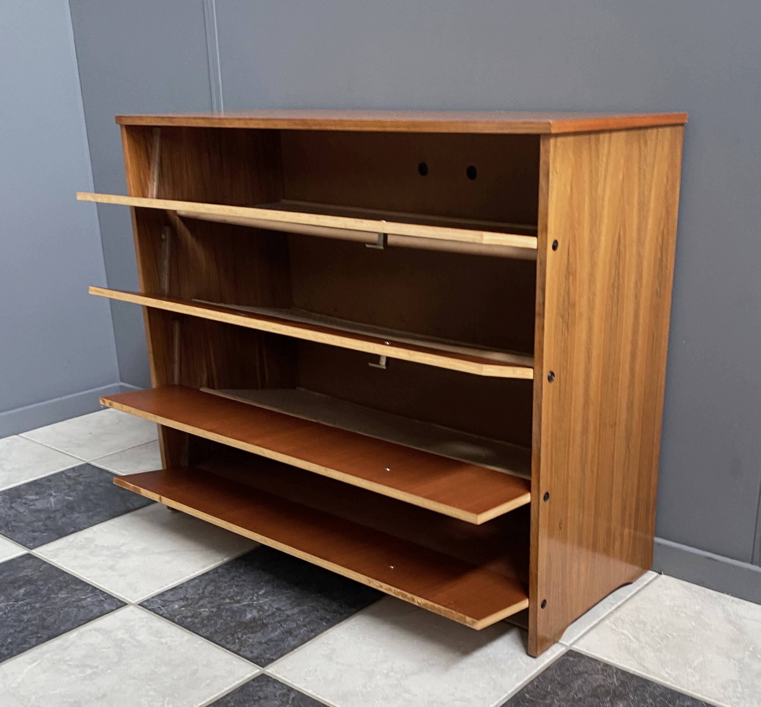 armoire à chaussures des années 1970