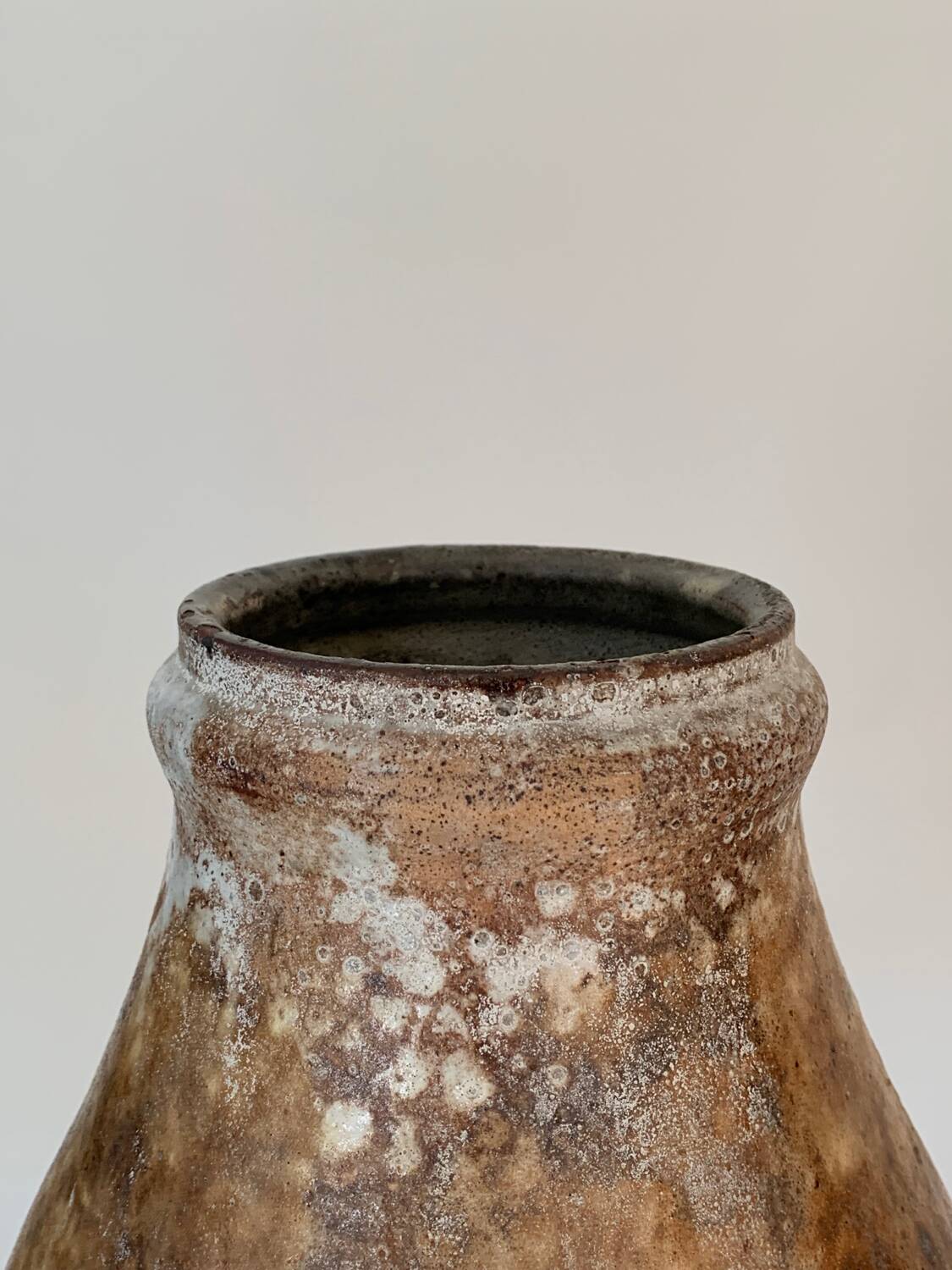 Vase signed Kostanda Vallauris