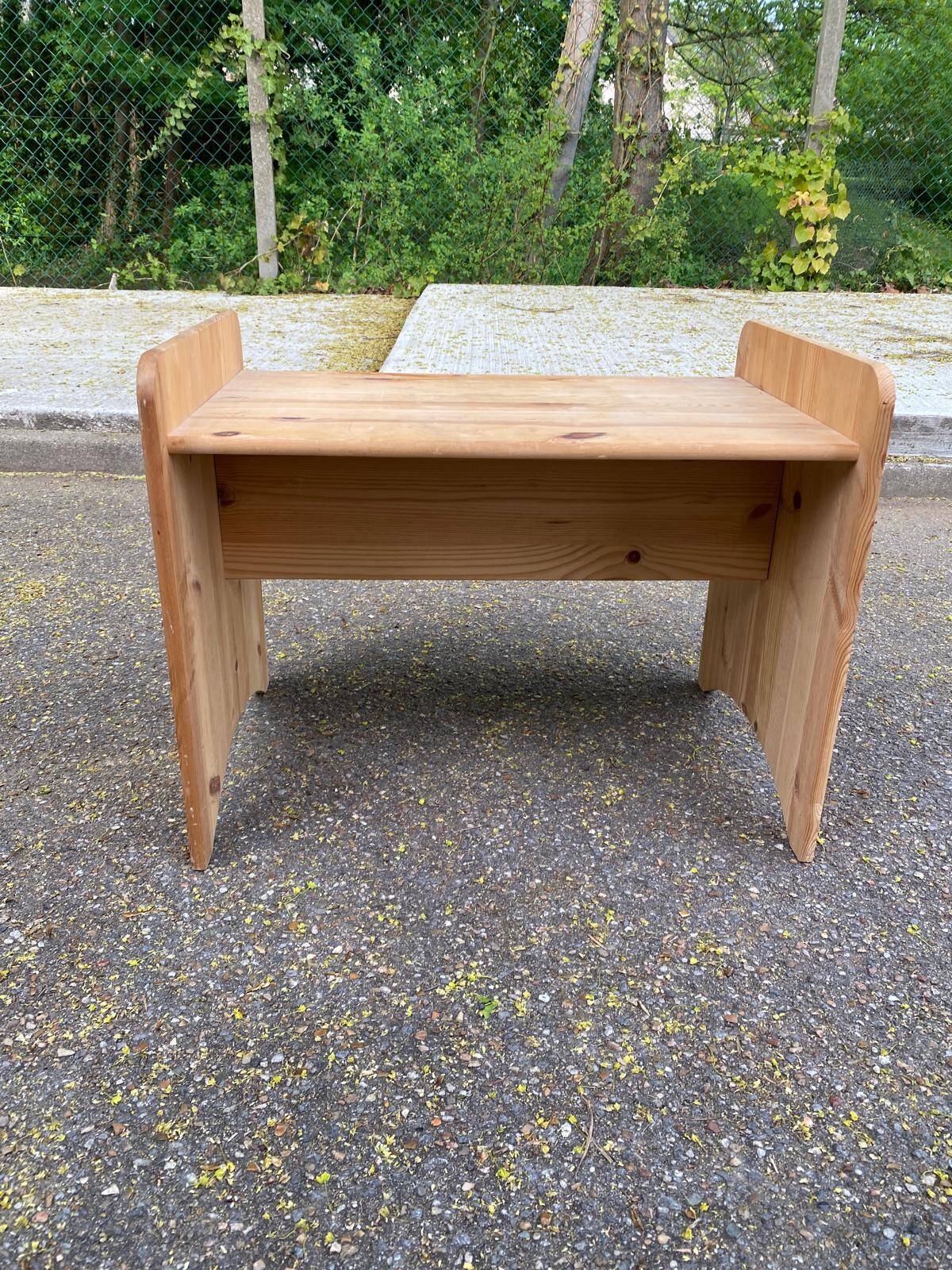 Vintage Scandinavian shelf in solid wood 48cm