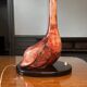 Lampe à poser lampadaire 'Oiseau' par ALDO TURA, parchemin peau de chèvre rouge, ca 1950