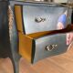 Commode patinée galbée de style Louis XV