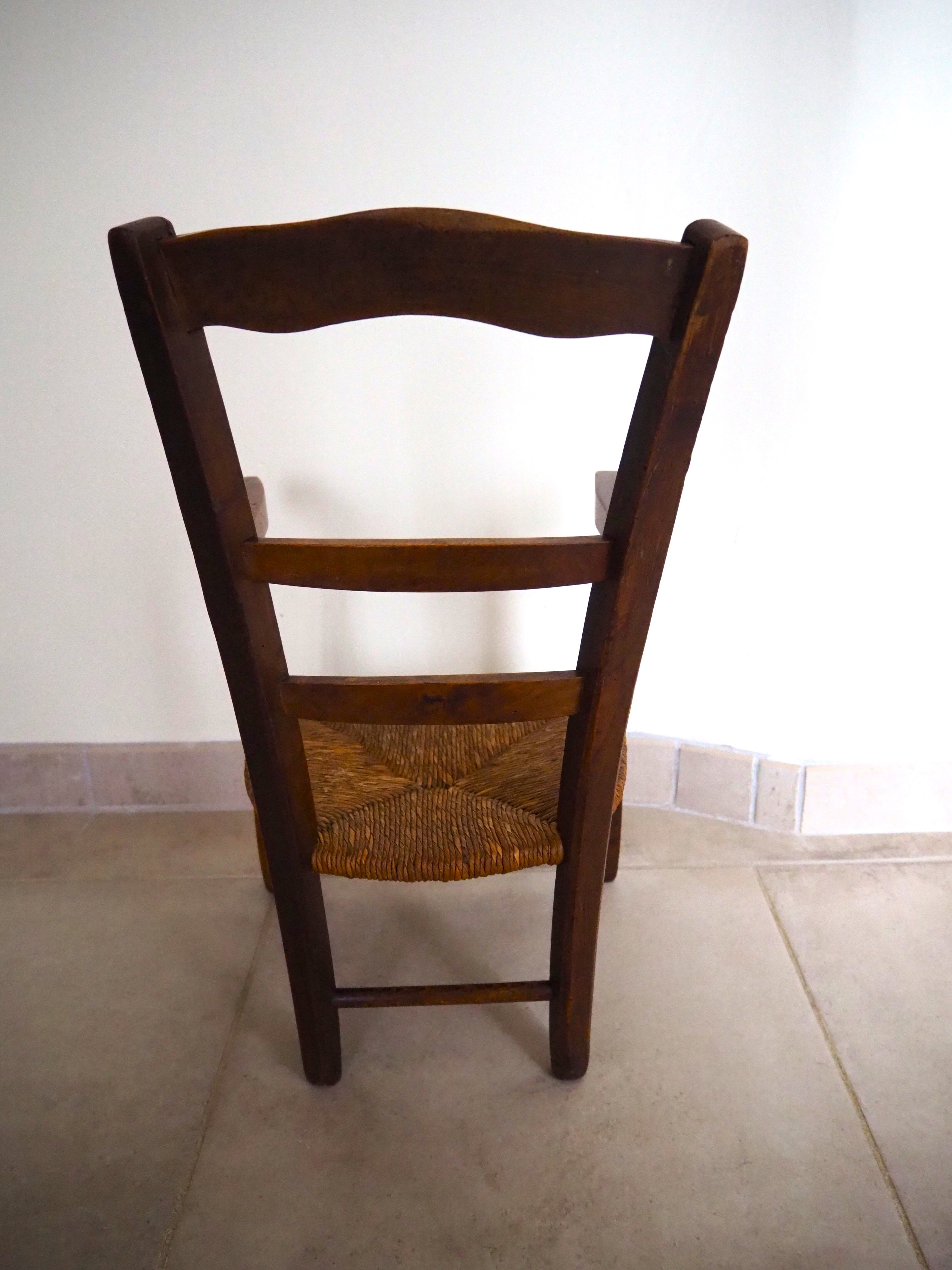 Ancien fauteuil de coiffeur pour enfant