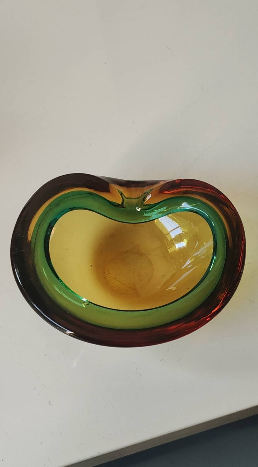 Cendrier/Vide poche. Murano/Sommerso. En verre d Art. Forme coeur