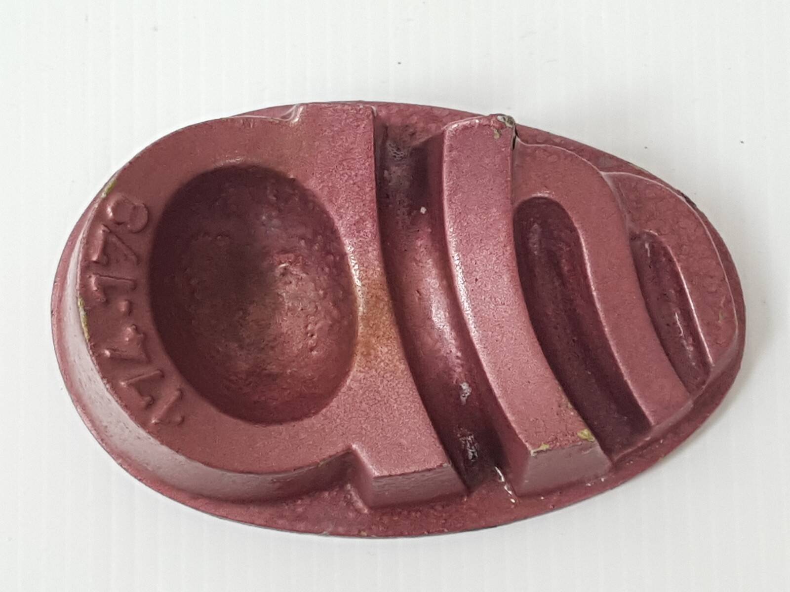 Vintage cast iron ashtray "am 174-178" 1950