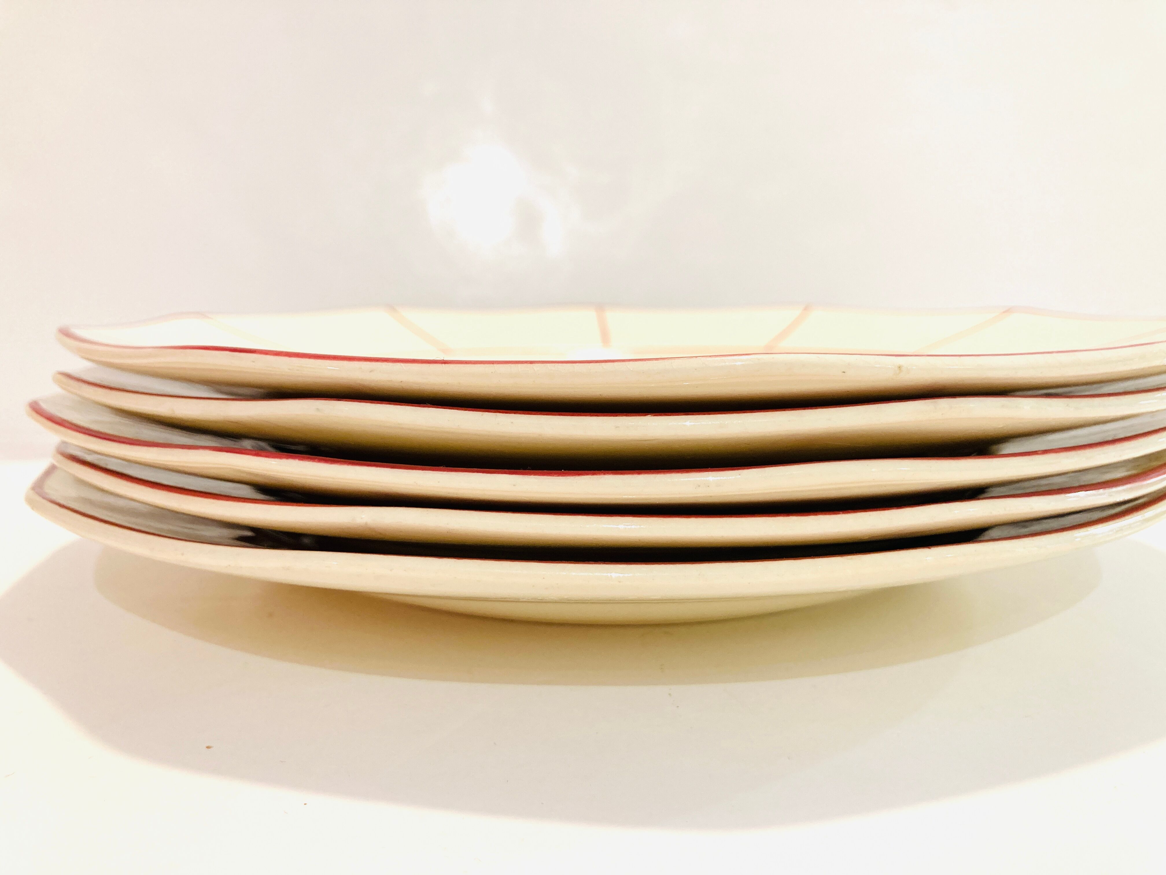 X5 large octagonal plates VILLEROY & BOCH burgundy & ecru - retro-cuisine-vintage