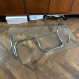 1970s design coffee table in rectangular glass with chrome legs