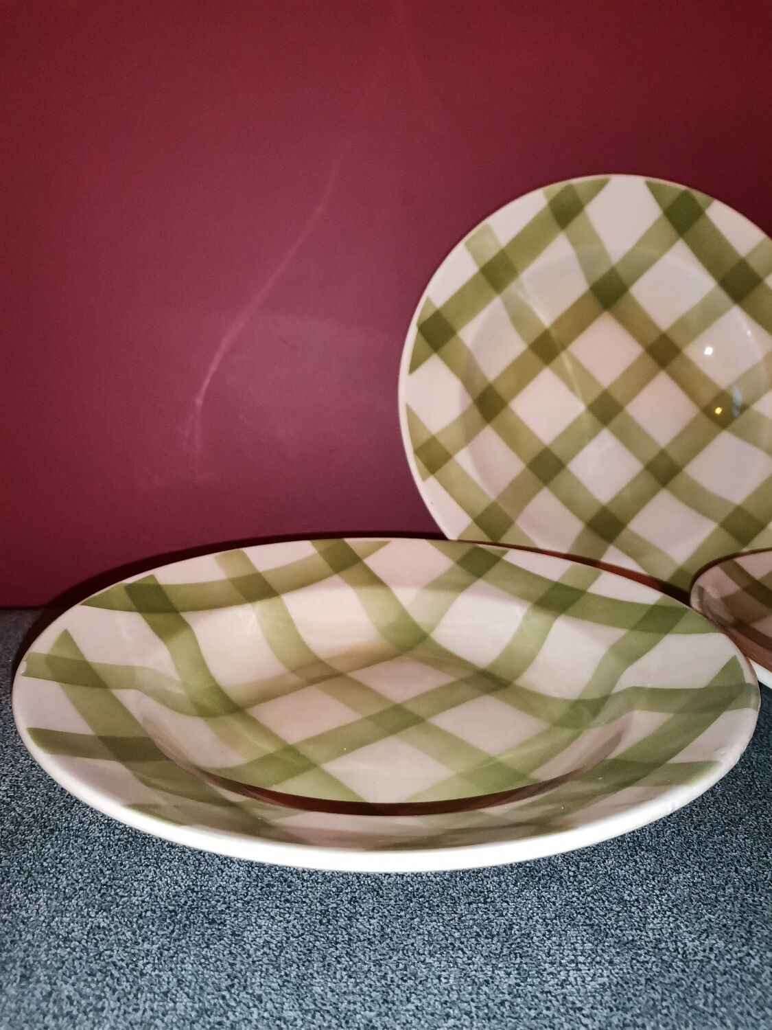 Green Scottish plates Moulin des Loups