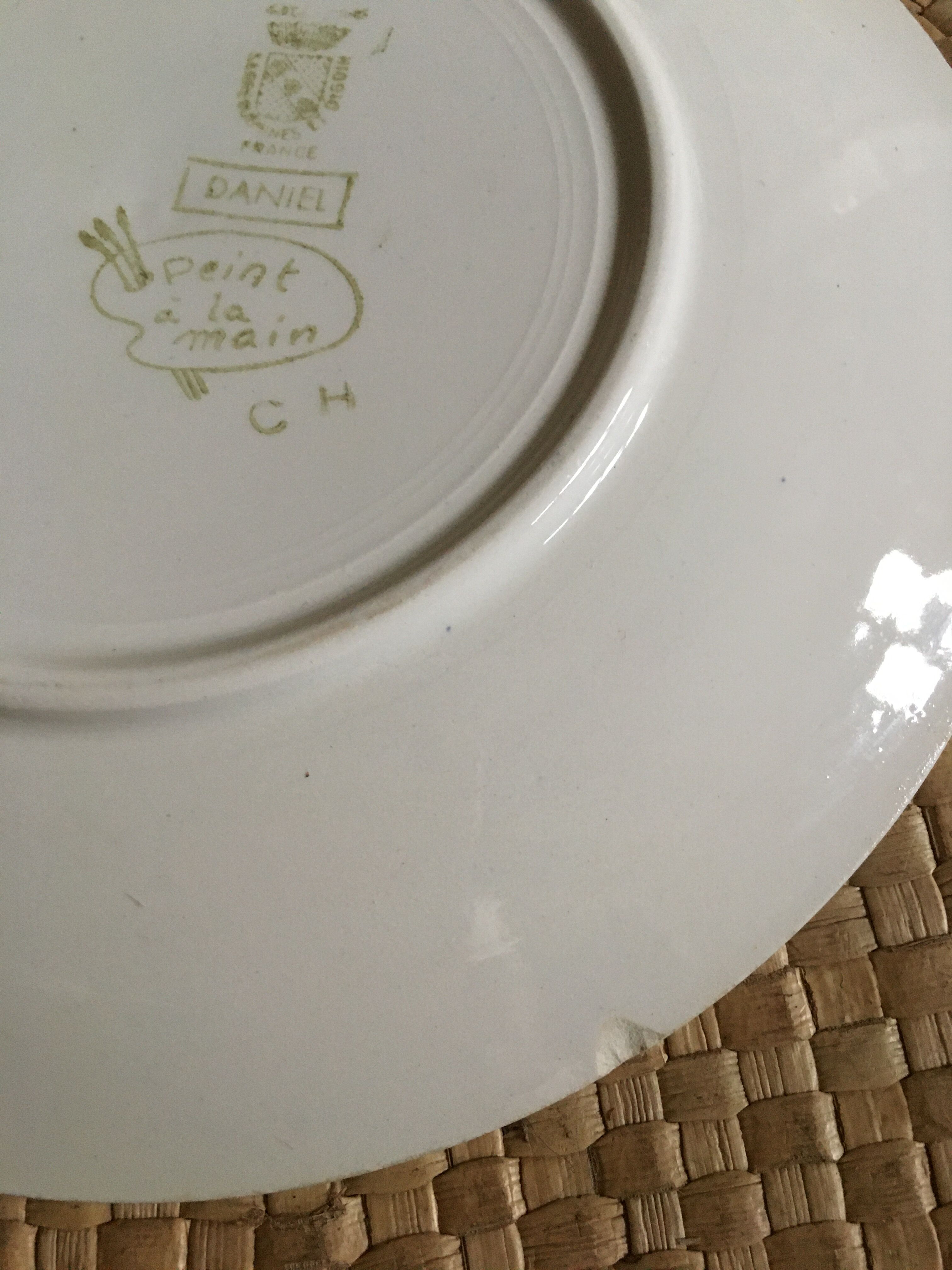 Series of 10 dessert plates