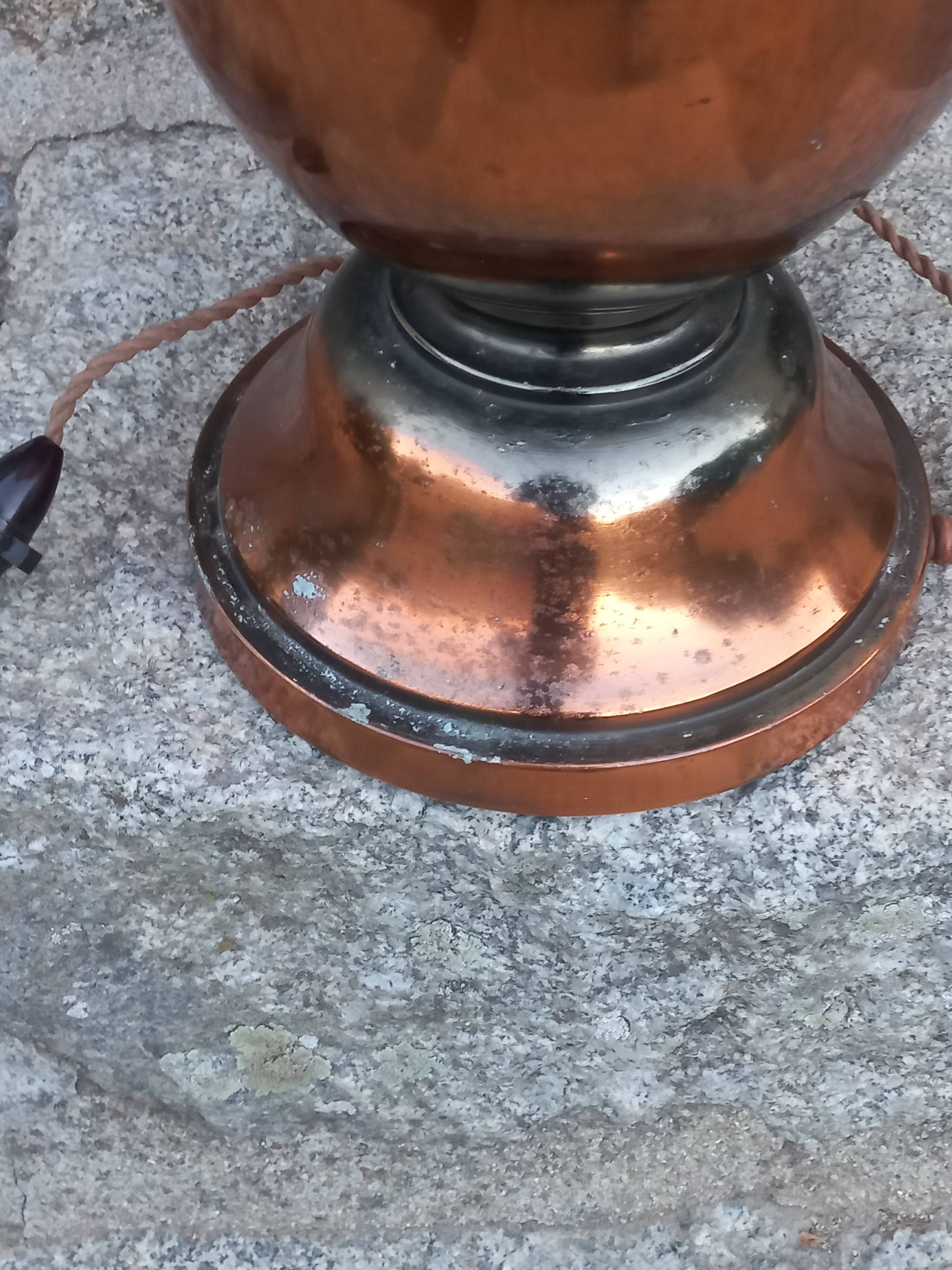 Art Deco tulip lamp in copper metal, 42.5cm from the 1930s.