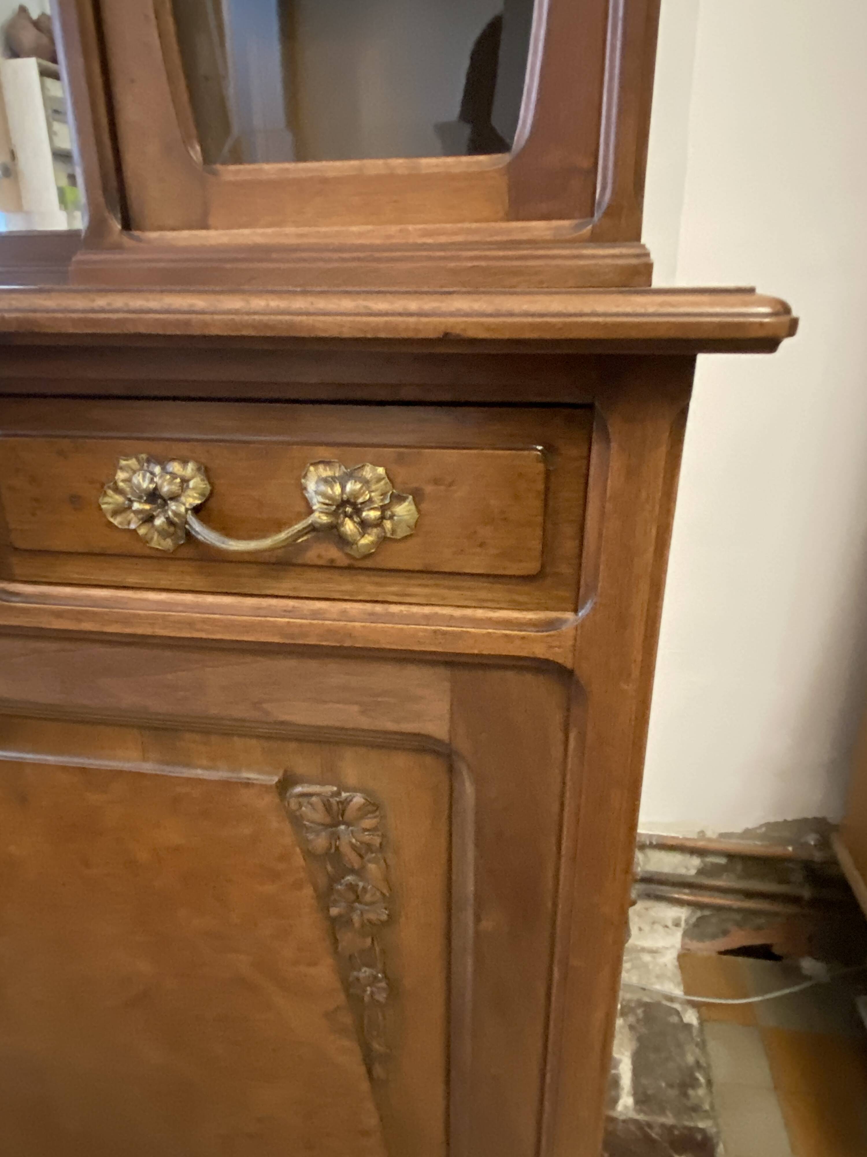 Mahogany china cabinet
