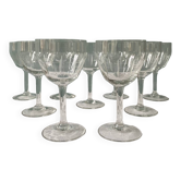 Série de 9 verres à pied gravés, vers 1950