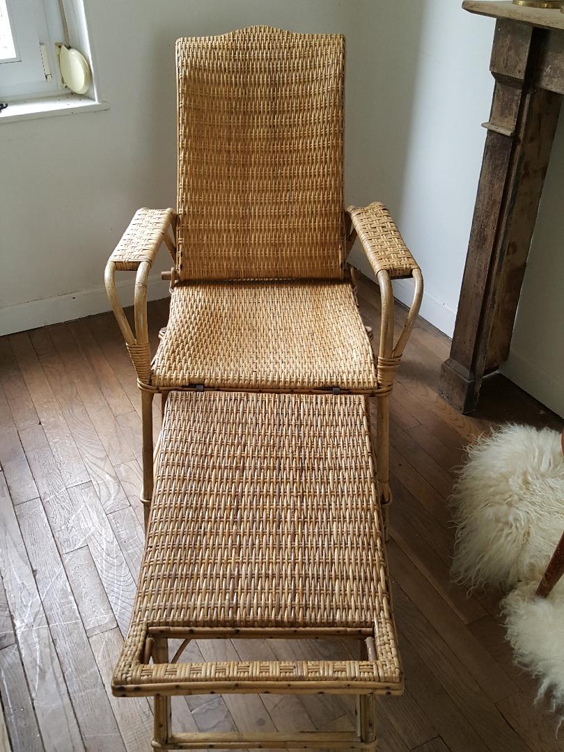 Rattan lounge chair