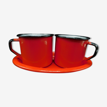 Duo of enamelled metal camping cups from the 70s