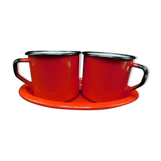 Duo of enamelled metal camping cups from the 70s