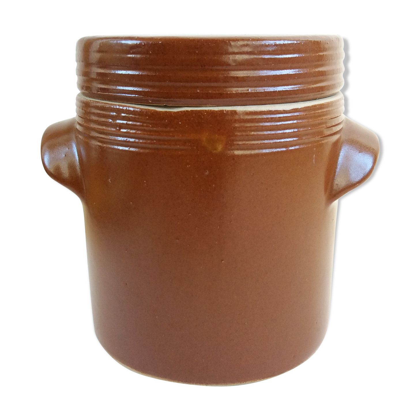 Salt pot in sandstone