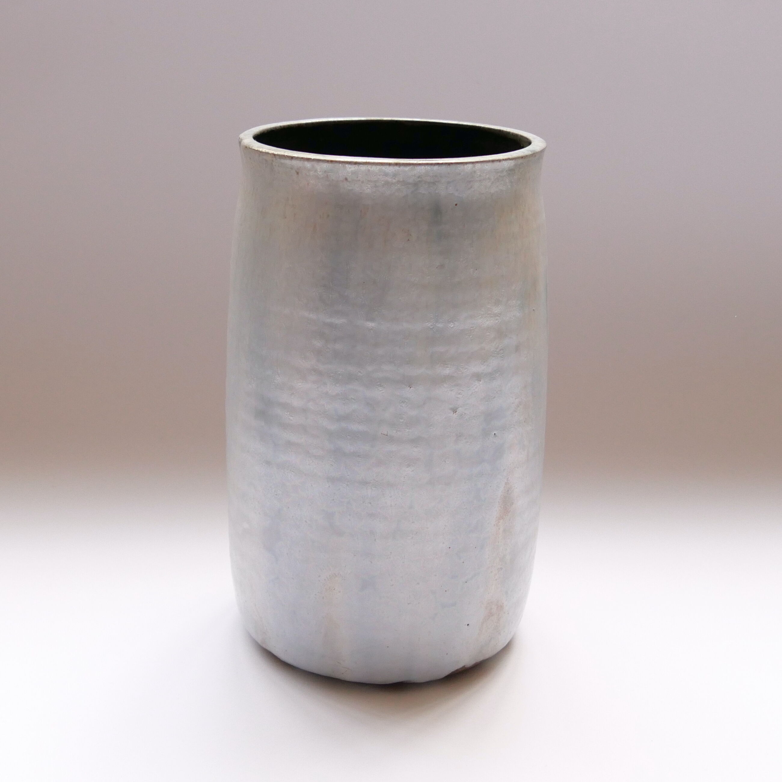 Sandstone vase - Miep Sybesma de Bay - 1990's