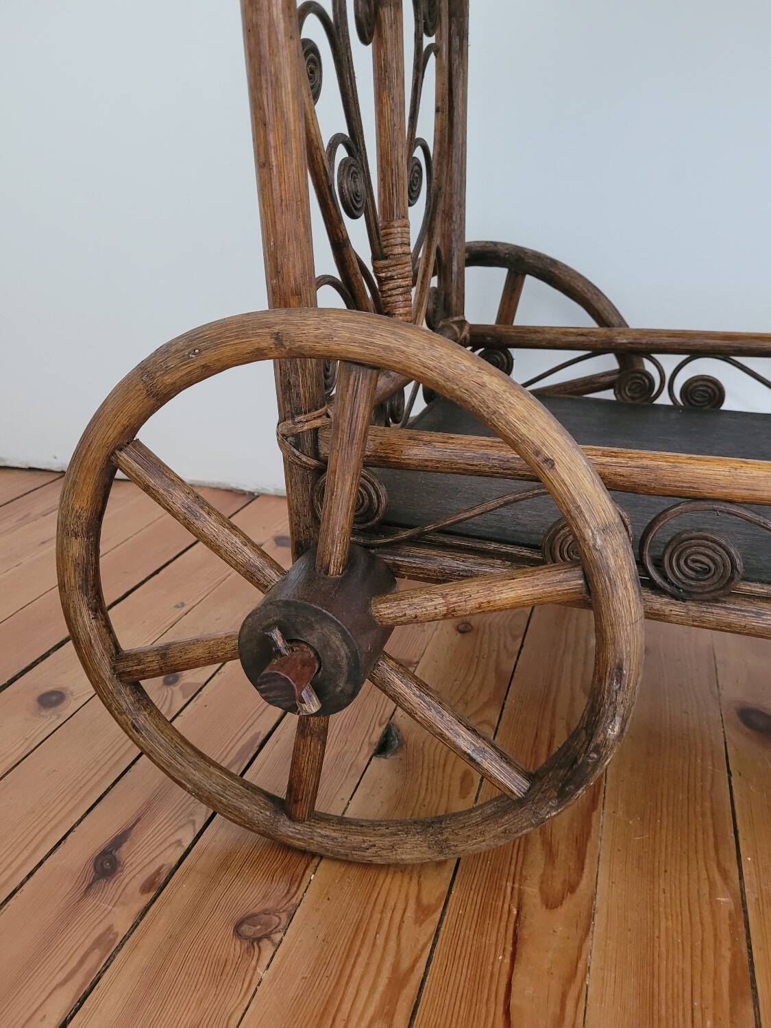Bamboo and rattan dessert table in peacock style.
