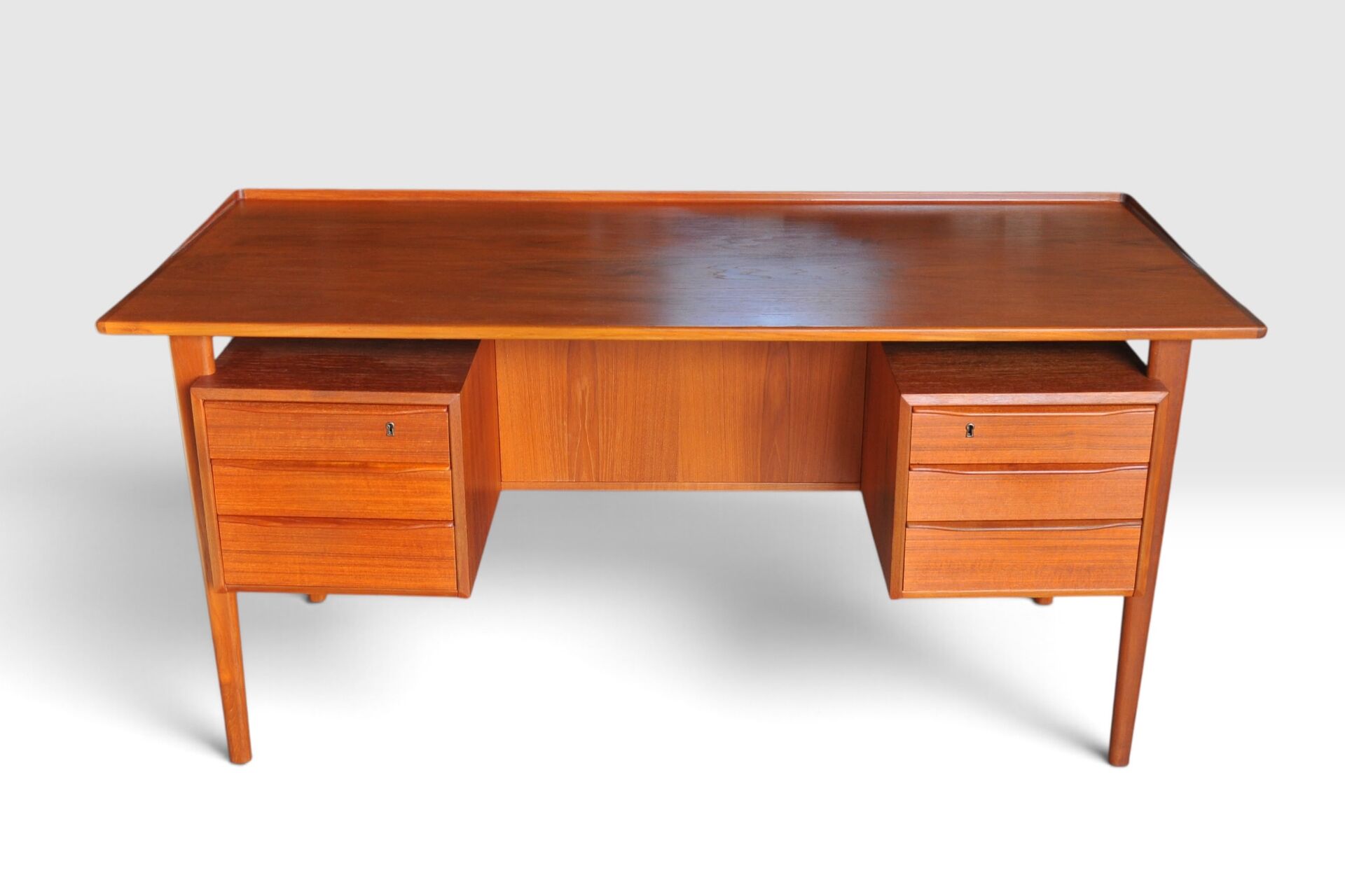 Peter Løvig desk in teak for Hedensted Møbelfabrik