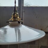 White opaline suspension