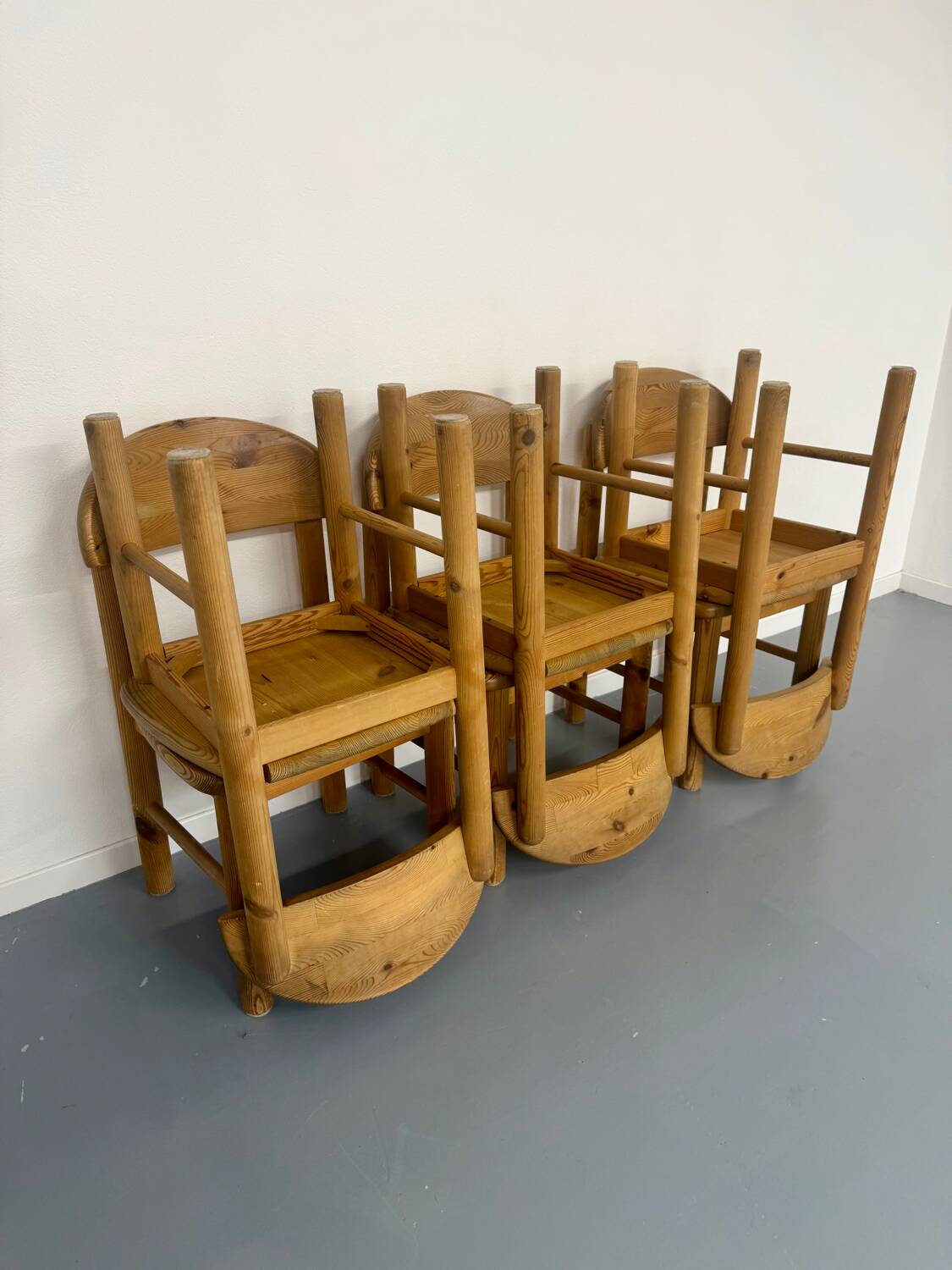 Set of 6 solid pine chairs in Scandinavian design by Reiner Daumiller.