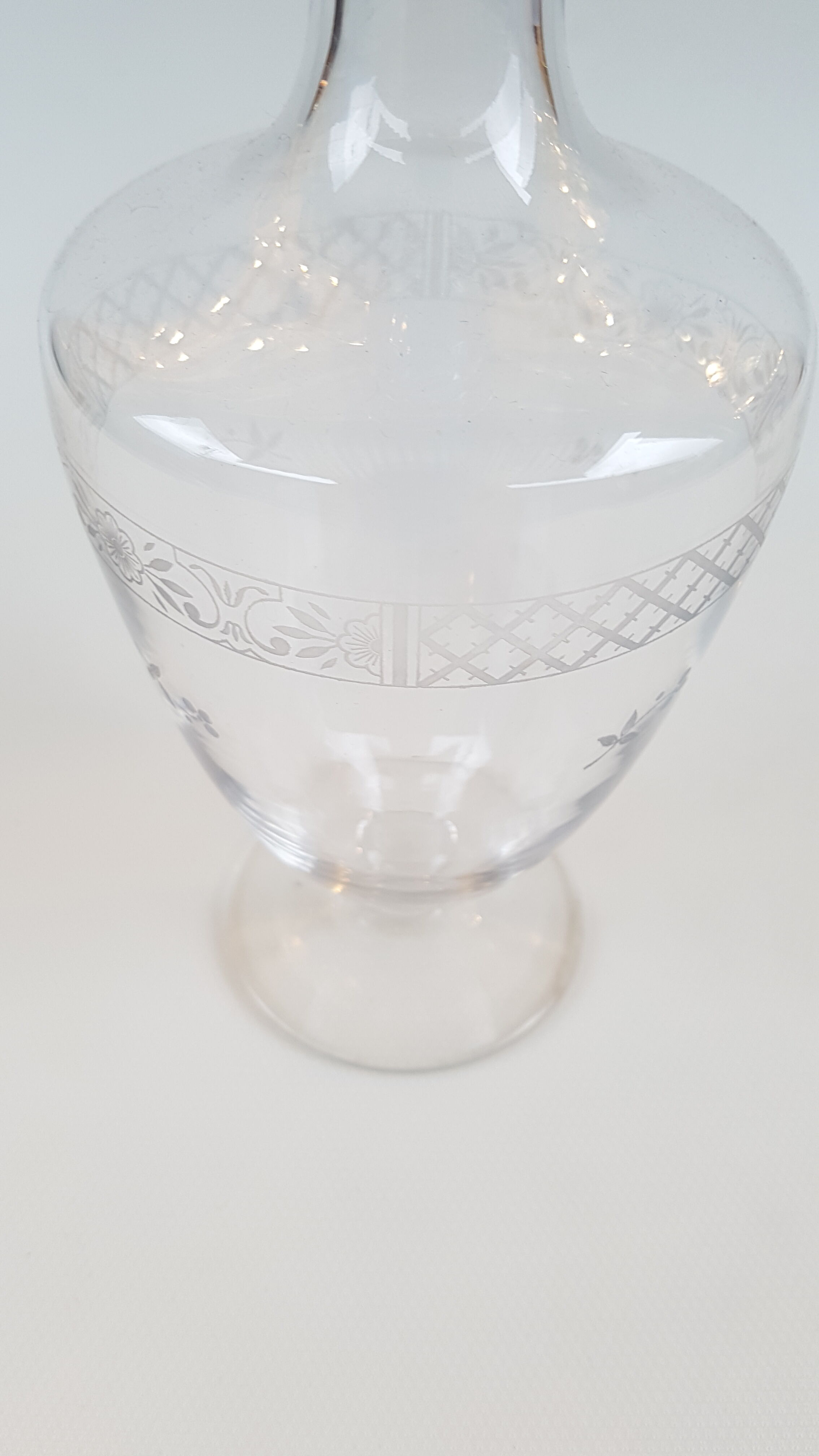 Baccarat crystal carafe, engraved frieze model, circa 1910