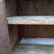 Ancienne armoire parisienne rustique patinée blanche en chêne et sapin