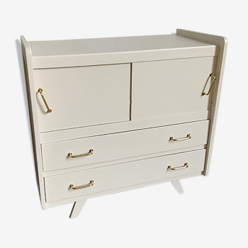 Scandinavian chest of drawers linen