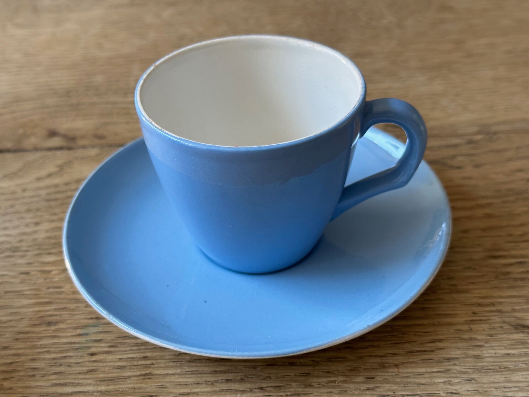 Cups and saucers Choisy-le-Roi