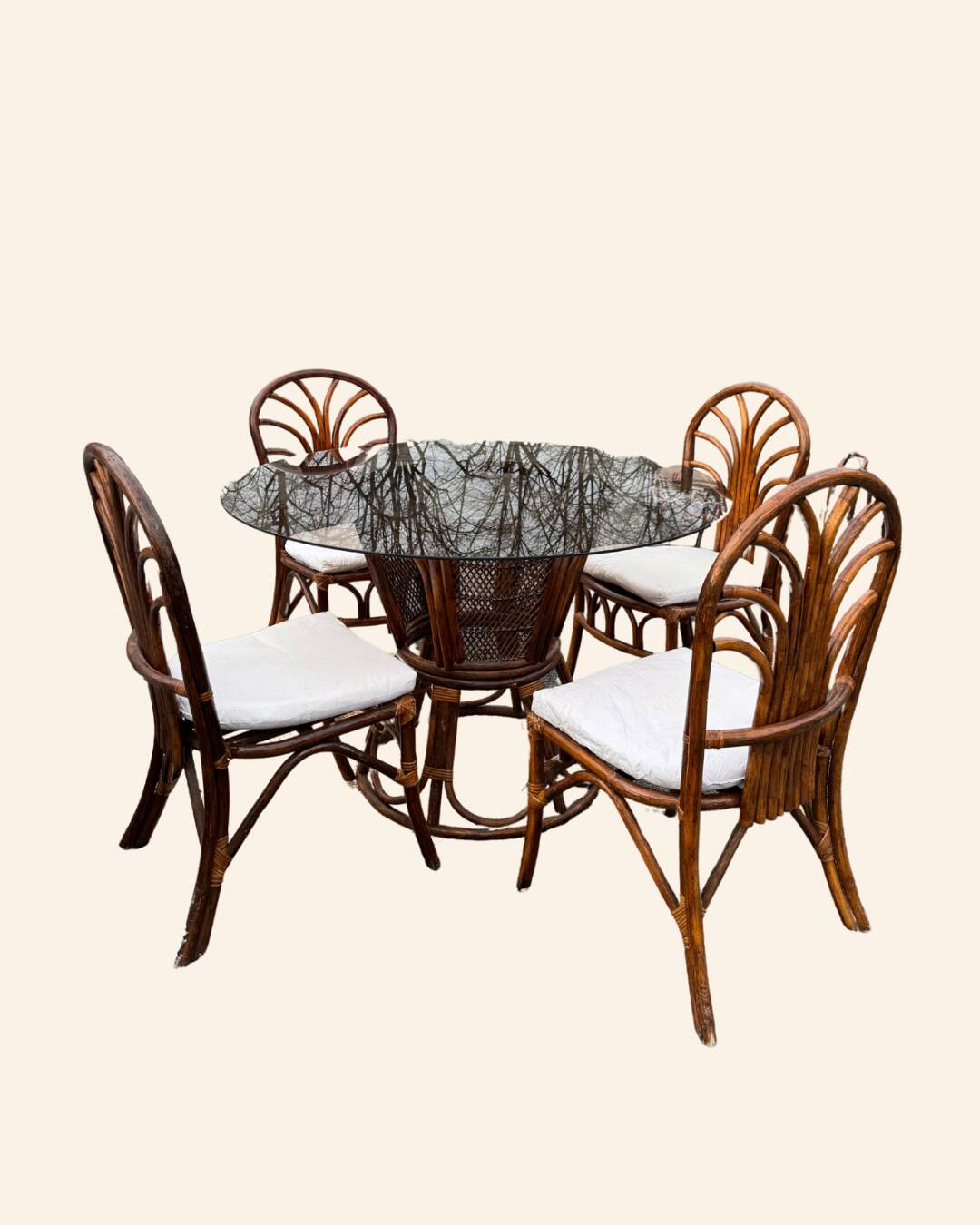 Rattan dining room