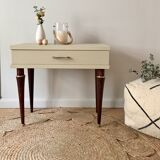 Bedside feet spindles