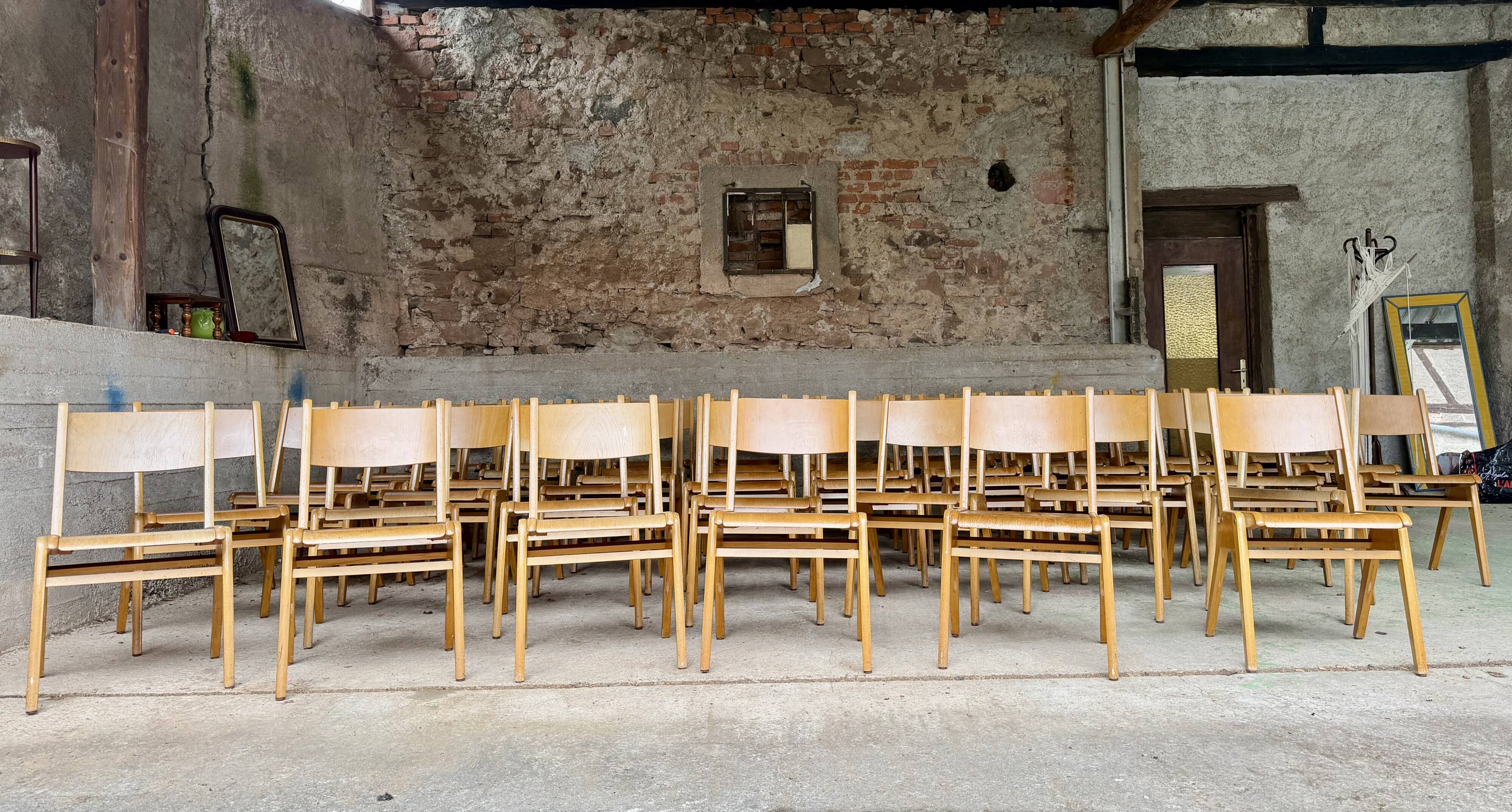 ✨ Set of 50 French modernist stackable chairs – Vintage 1960s