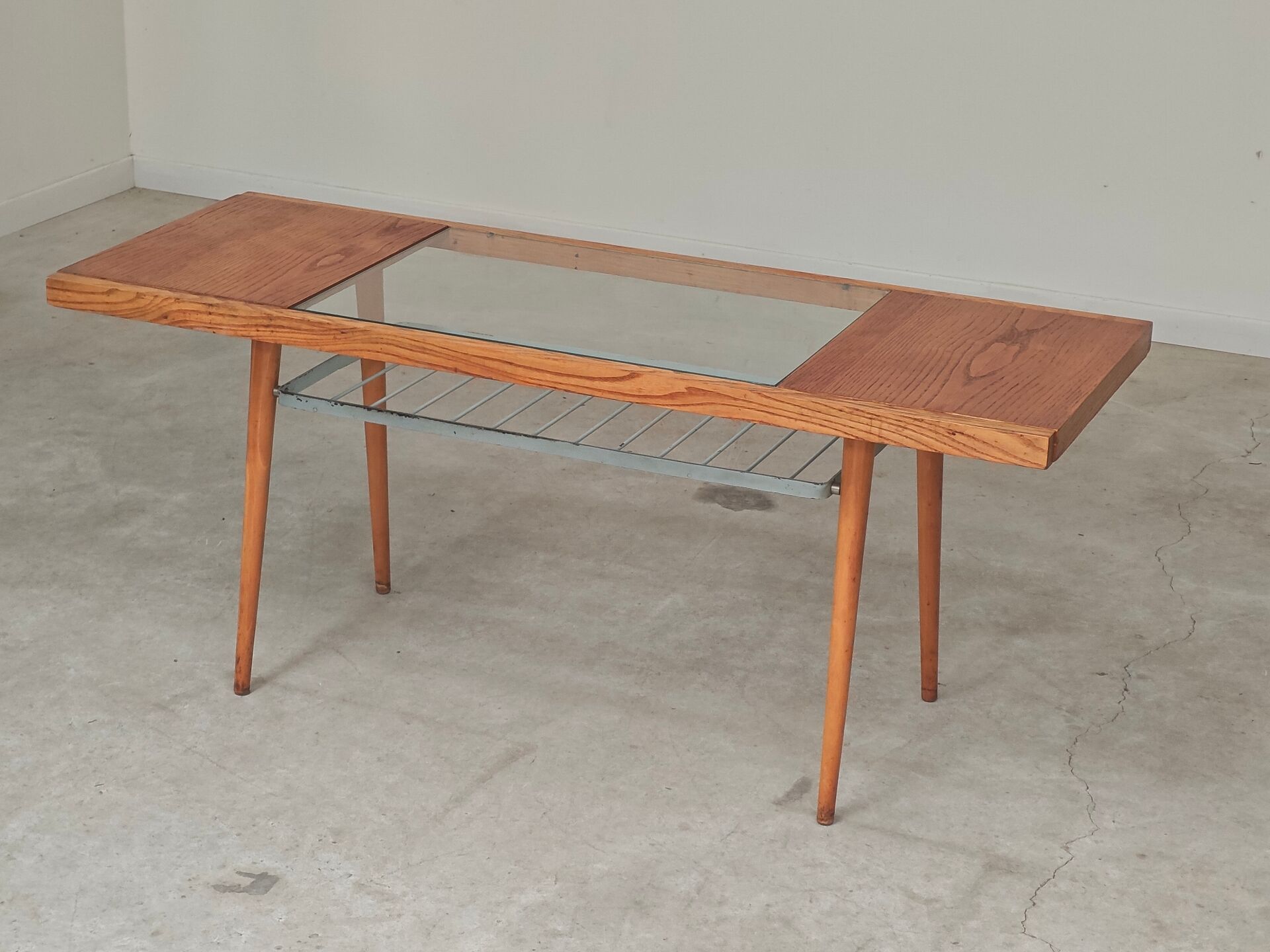 Table basse en bois, métal et verre par Jitona 1960