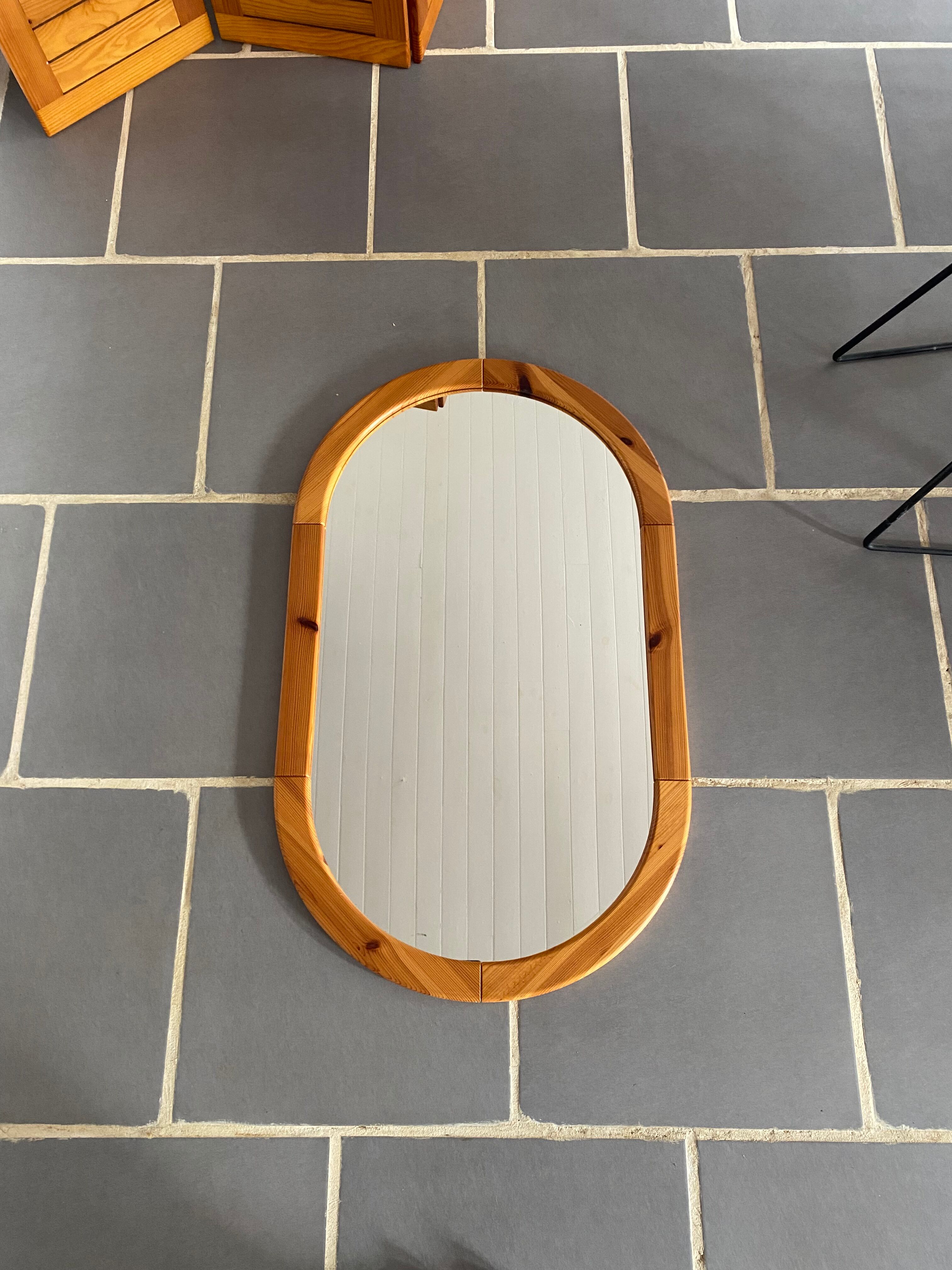 Oval mirror in vintage pine, 100x60 cm
