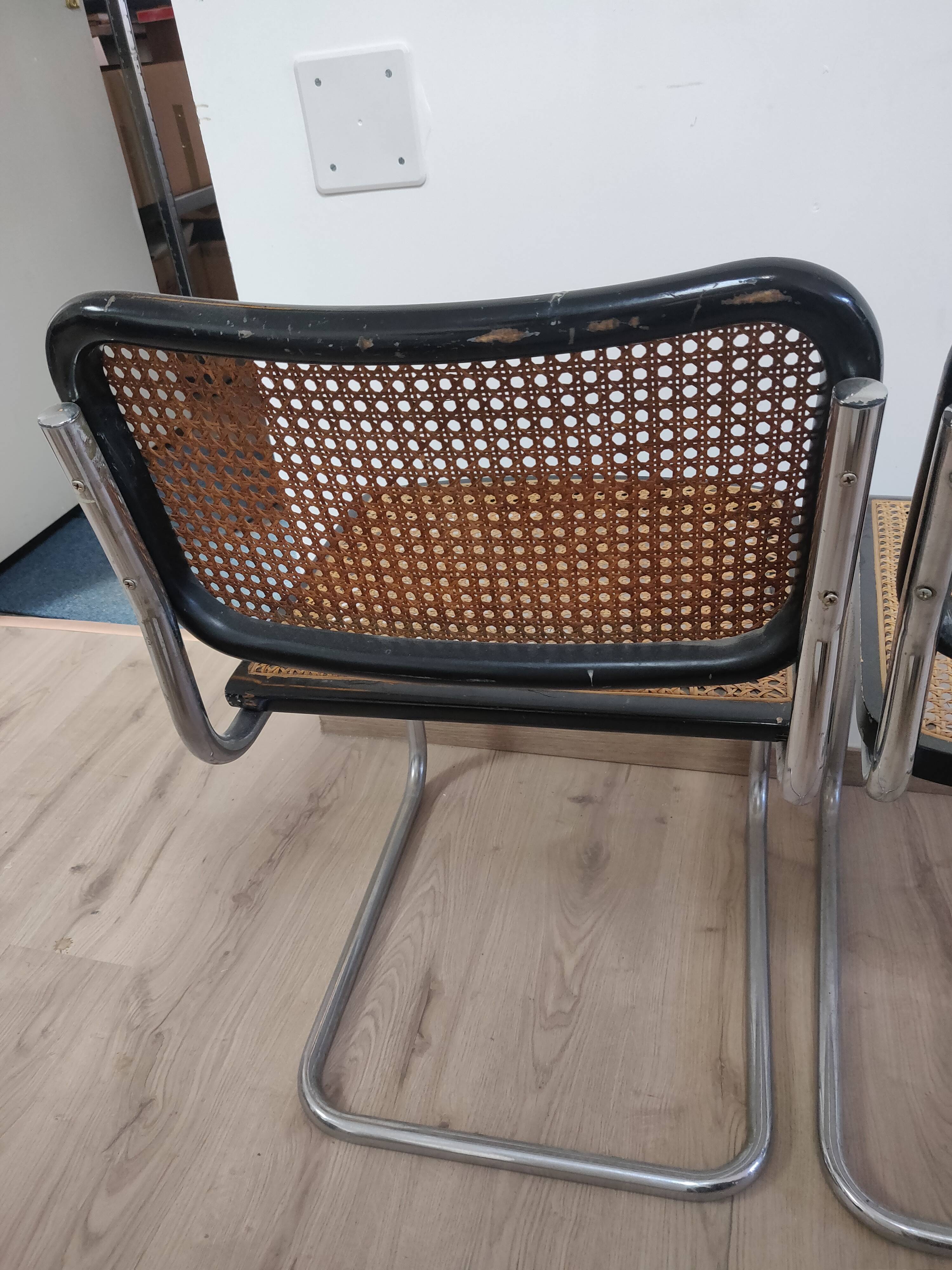 Trio de chaises par marcel breuer modele b 32