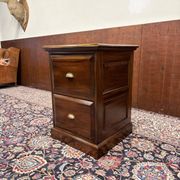 Classic English Mahogany Chest of Drawers