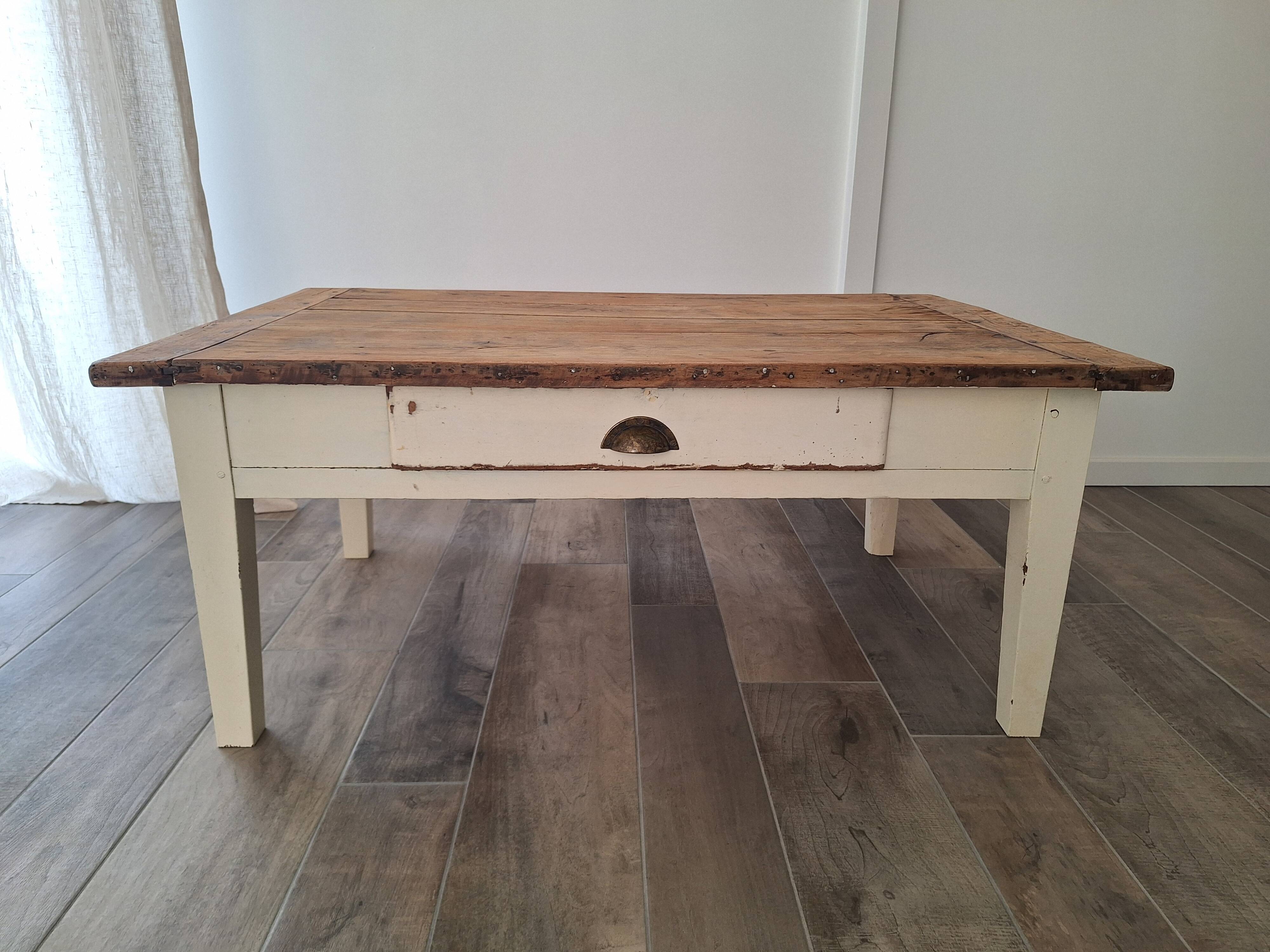Country farmhouse coffee table