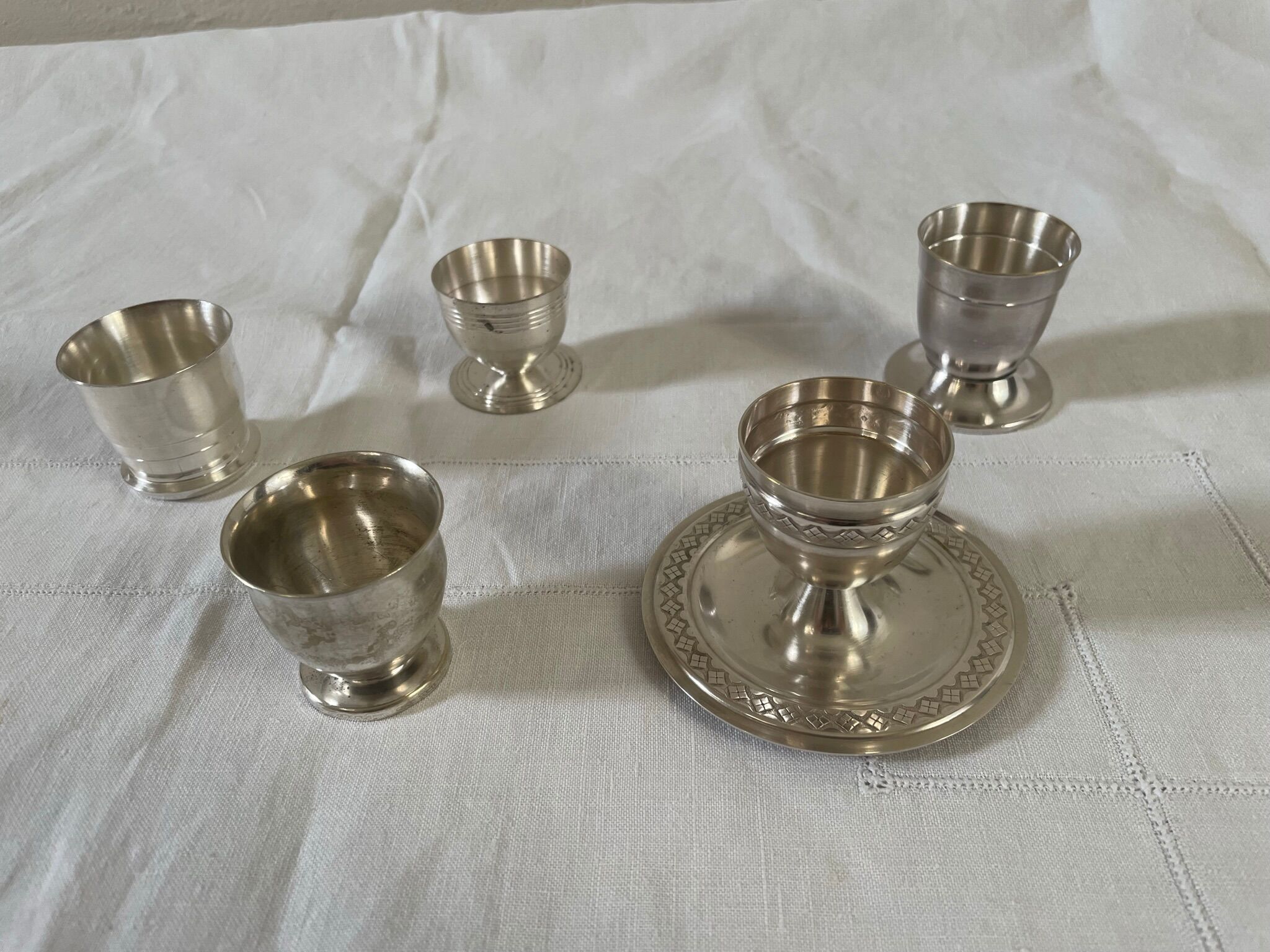 silver metal coquetiers