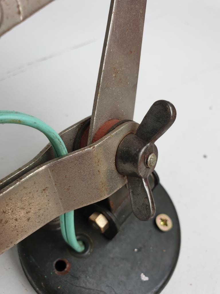 Accordion lamp 1950 push button on base