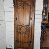 Wall-mounted locker in walnut