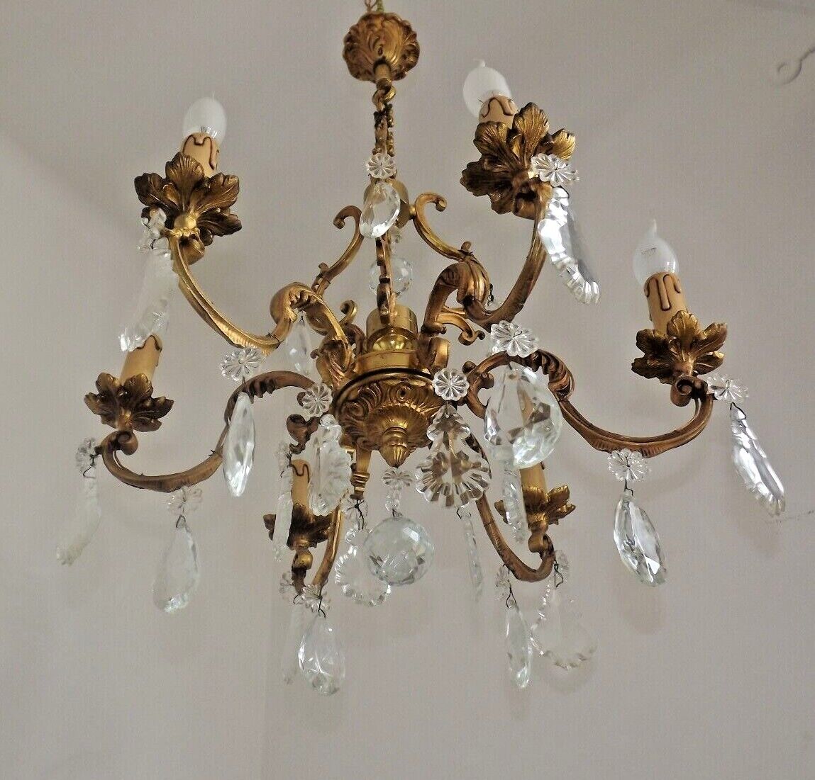 Lovely Quality Brass 6 Light Scrolled Acanthus Leaf Crystal Cage Chandelier 3626