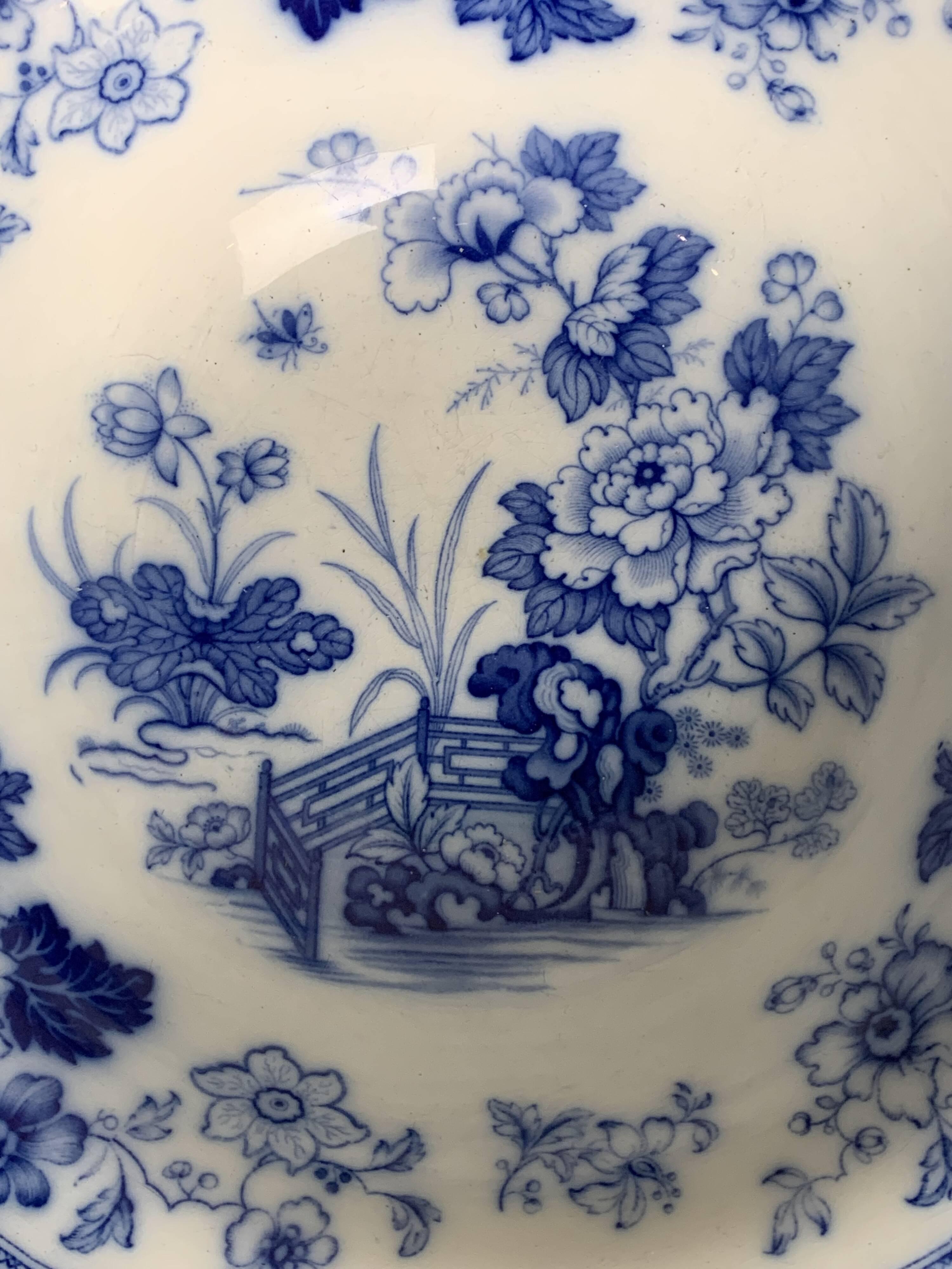 Plat creux, saladier Wedgwood