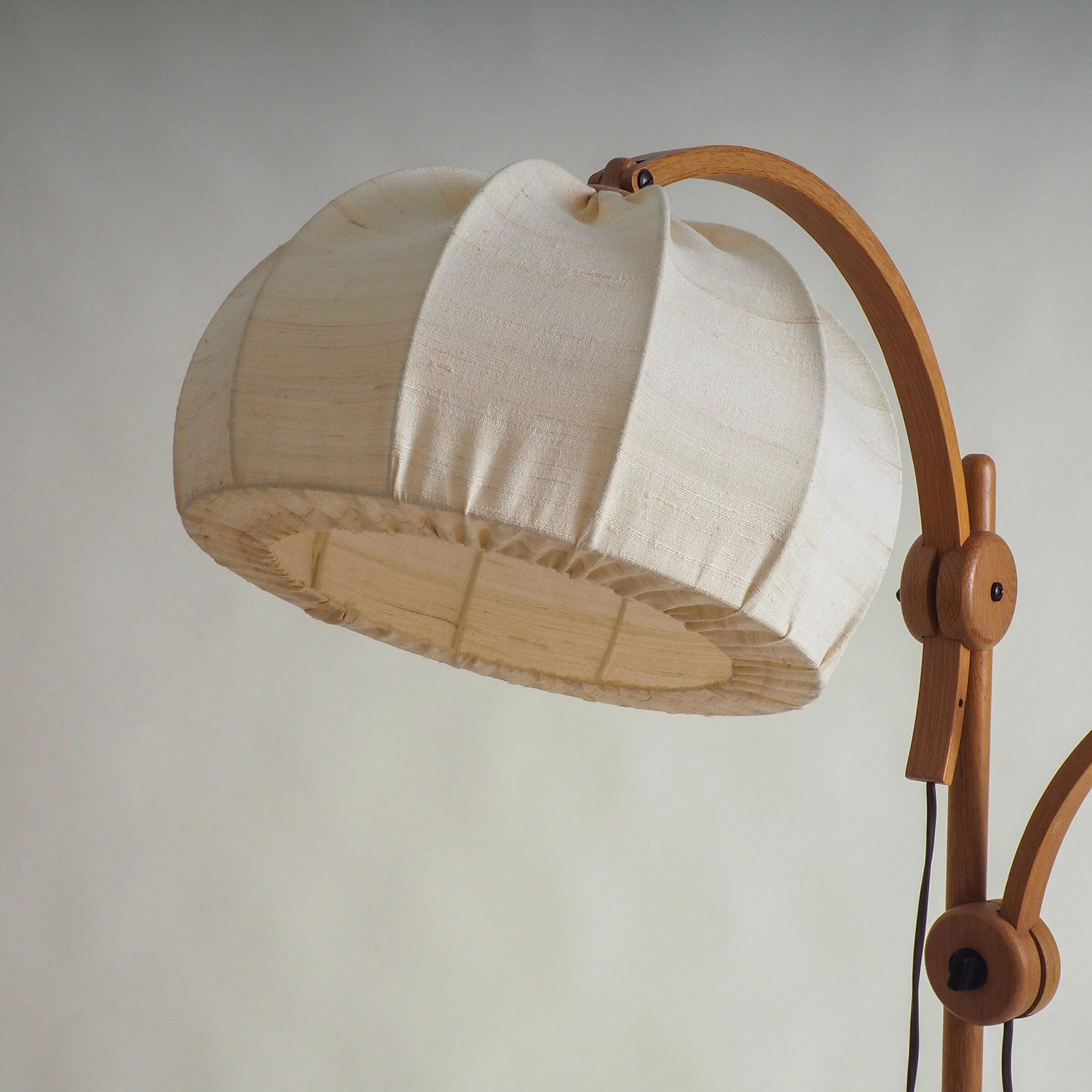 Teak floor lamp with 2 lampshades by Domus