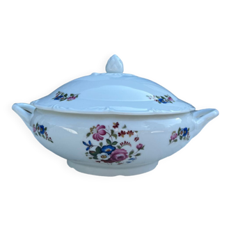 High porcelain Berry tureen